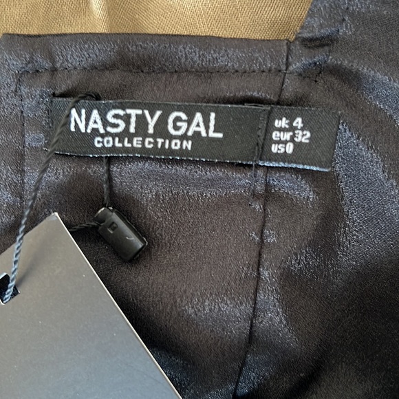 New Nasty Gal Black Petite Corset Square Neck Crop Top - Picture 5 of 5